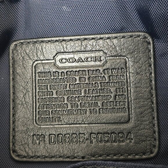 Coach F05094 Black Signature C Jacquard Canvas Cosmetic Case Dopp Kit Pouch - Picture 7 of 7